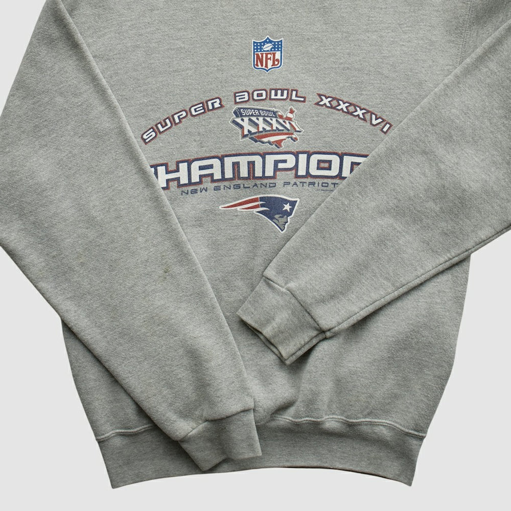 New England Patriots Lee Sport 2002 Pullover Sweatshirt - Heather Gray Vintage outlet