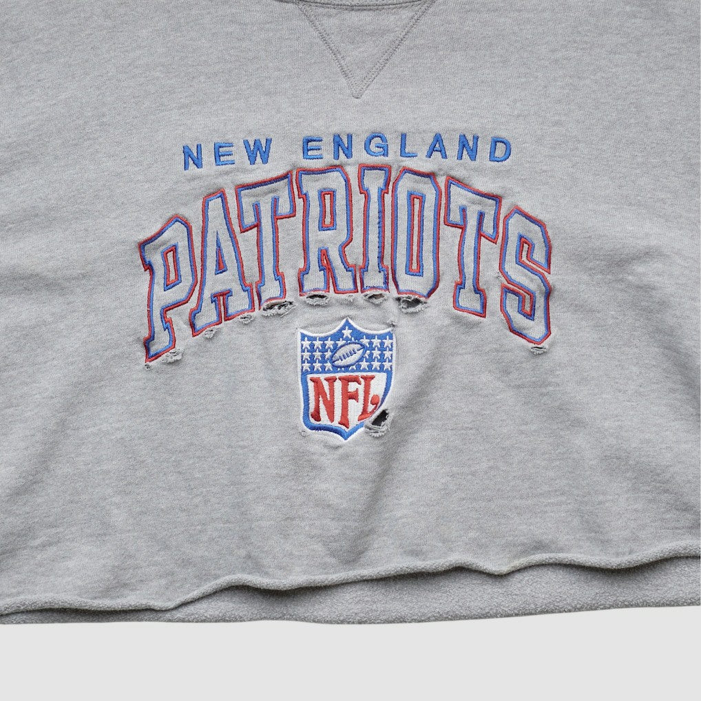 New England Patriots Champion 90s Pullover Sweatshirt - Heather Gray Vintage on sale