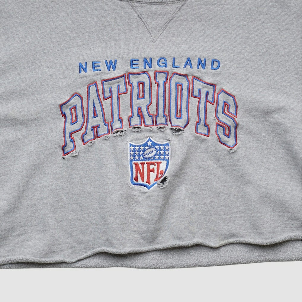 New England Patriots Champion 90s Pullover Sweatshirt - Heather Gray Vintage on sale