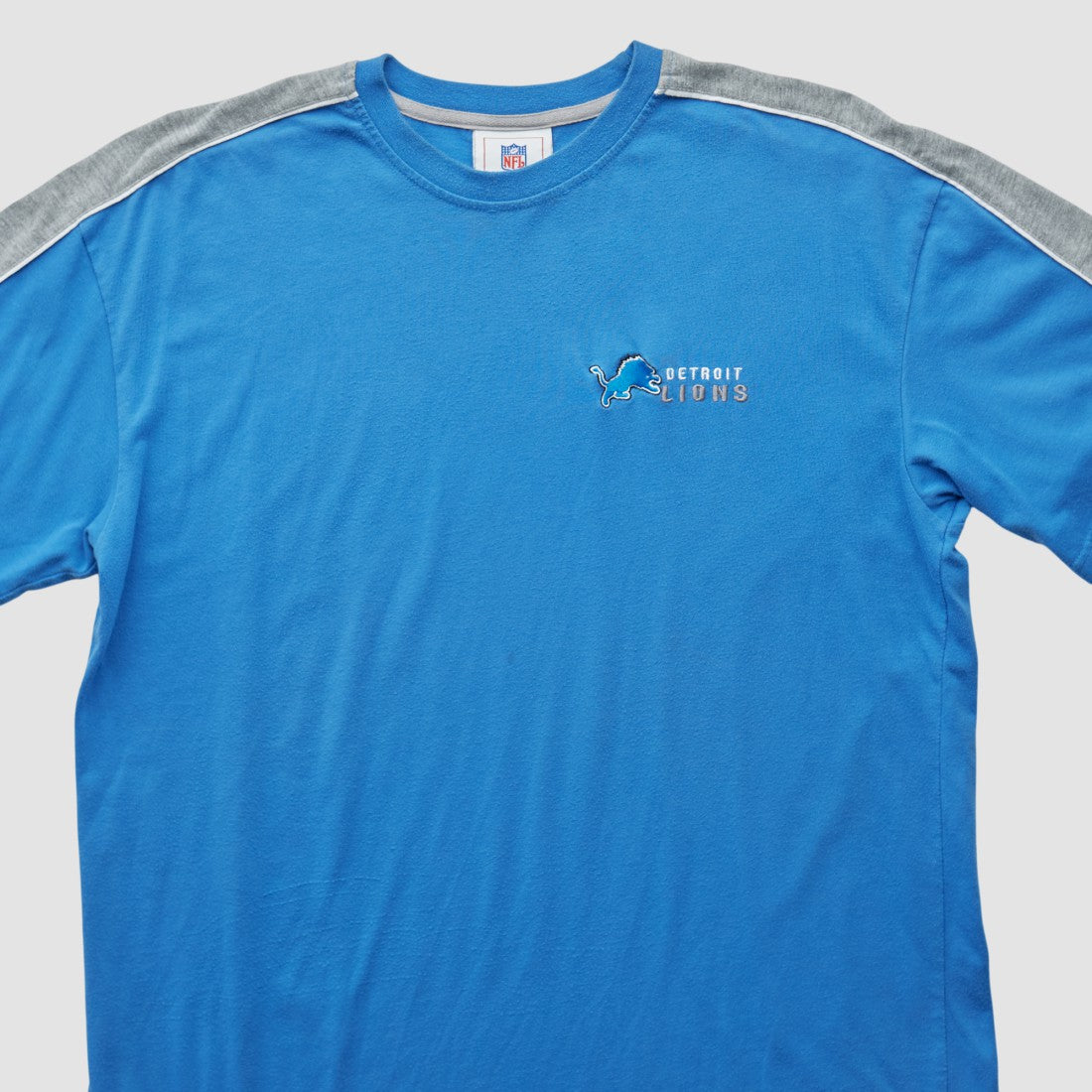 Detroit Lions NFL 2000s T-shirt - Blue Vintage sale