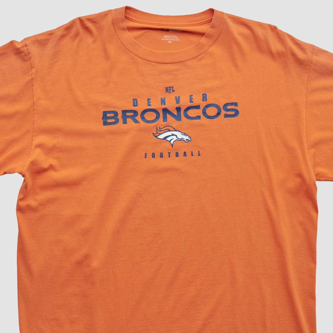 Denver Broncos NFL 2000s T-shirt - Orange Vintage cheap