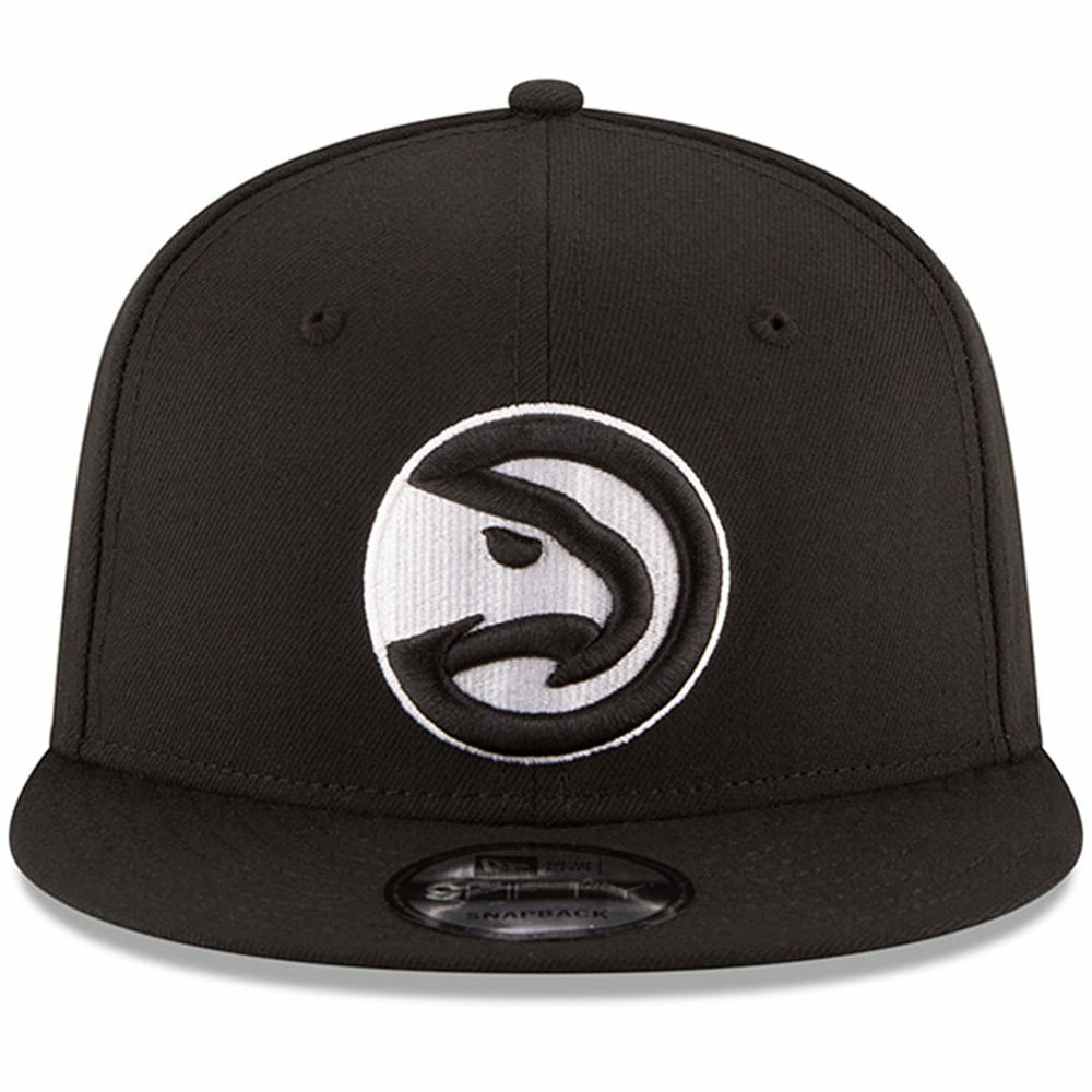 Atlanta Hawks Black & White Logo 9FIFTY Adjustable Snapback Hat - Black | New Era on sale