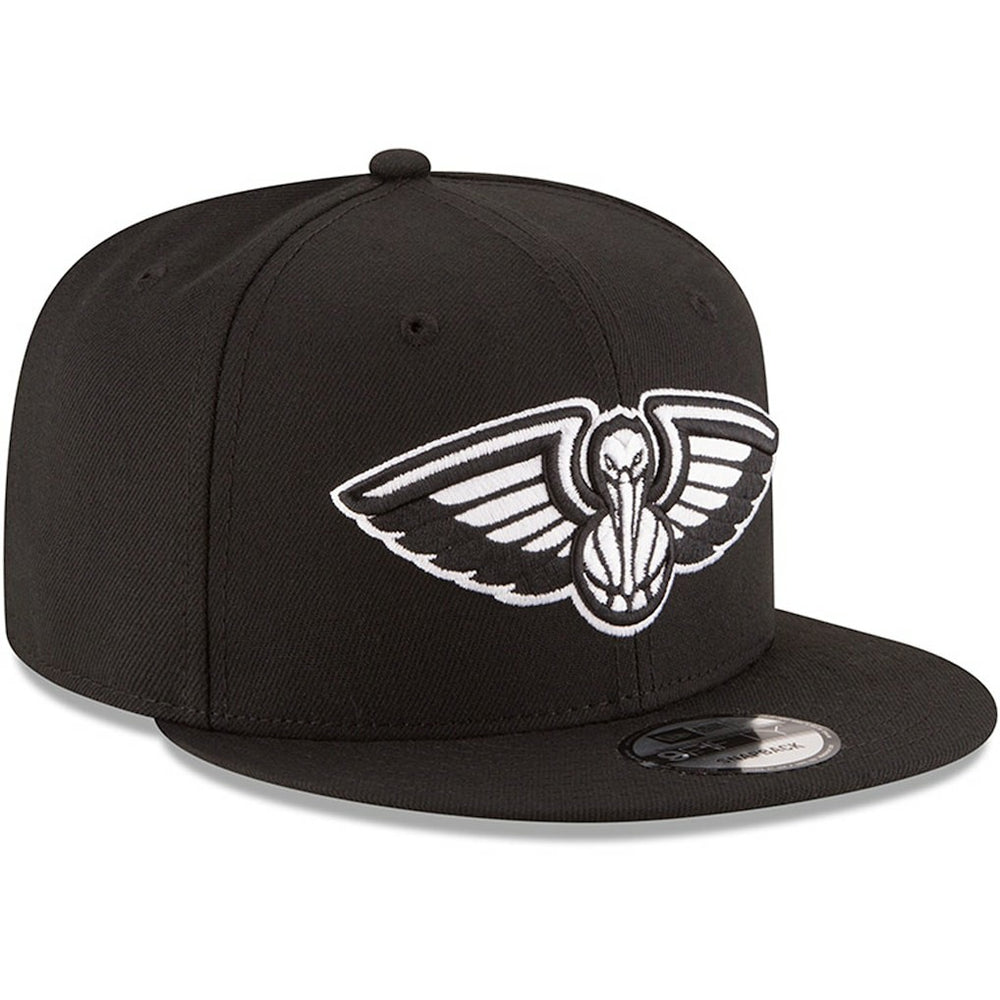 New Orleans Pelicans Black & White Logo 9FIFTY Adjustable Snapback Hat - Black | New Era for sale