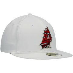 Tampa Bay Buccaneers New Era Omaha Alternate Logo 59FIFTY Fitted Hat - White discount