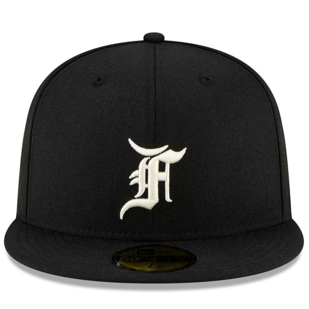 MLB Fear of God Essentials 59FIFTY Fitted Hat - Black | New Era