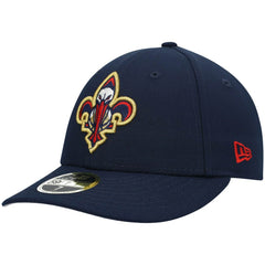 New Orleans Pelicans Team Logo Low Profile 59FIFTY Fitted Hat - Navy | New Era online