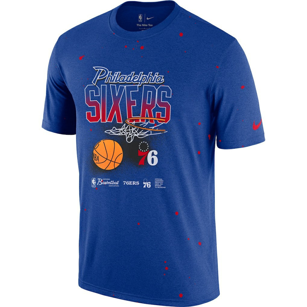 Philadelphia 76ers Courtside Splatter T-Shirt - Royal | Nike online
