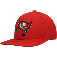 Tampa Bay Buccaneers Pro Standard Logo II Snapback Hat - Red online