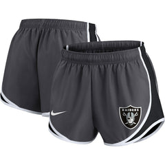 Las Vegas Raiders Women's Plus Size Logo Performance Tempo Shorts - Charcoal | Nike outlet