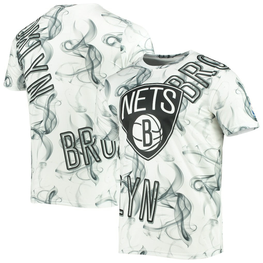 Brooklyn Nets FISLL Asymmetric Bold Smoke T-Shirt - White/Black shop