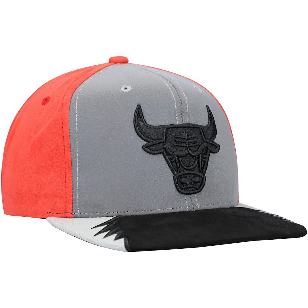 Chicago Bulls Day 5 Snapback Hat - Gray/Red | Mitchell & Ness shop