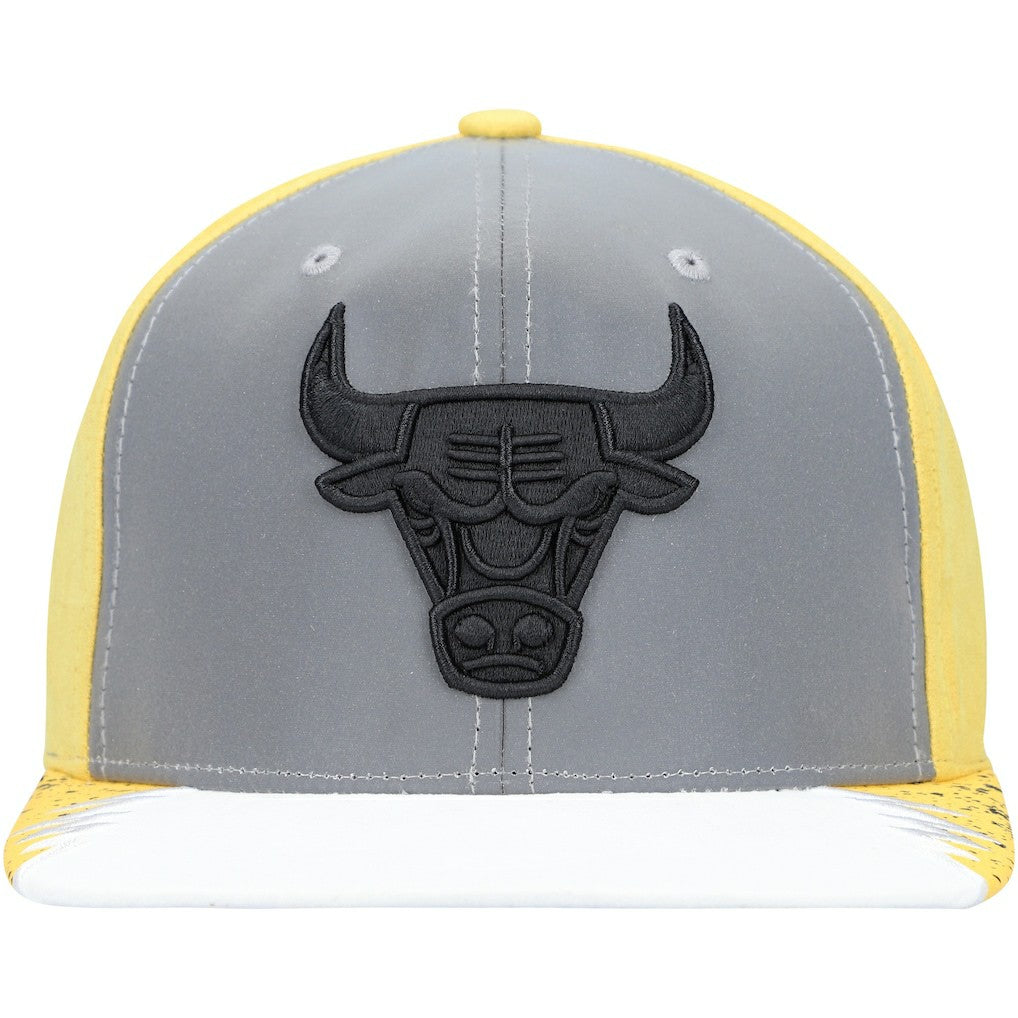 Chicago Bulls Day 5 Snapback Hat - Gray/Yellow | Mitchell & Ness online