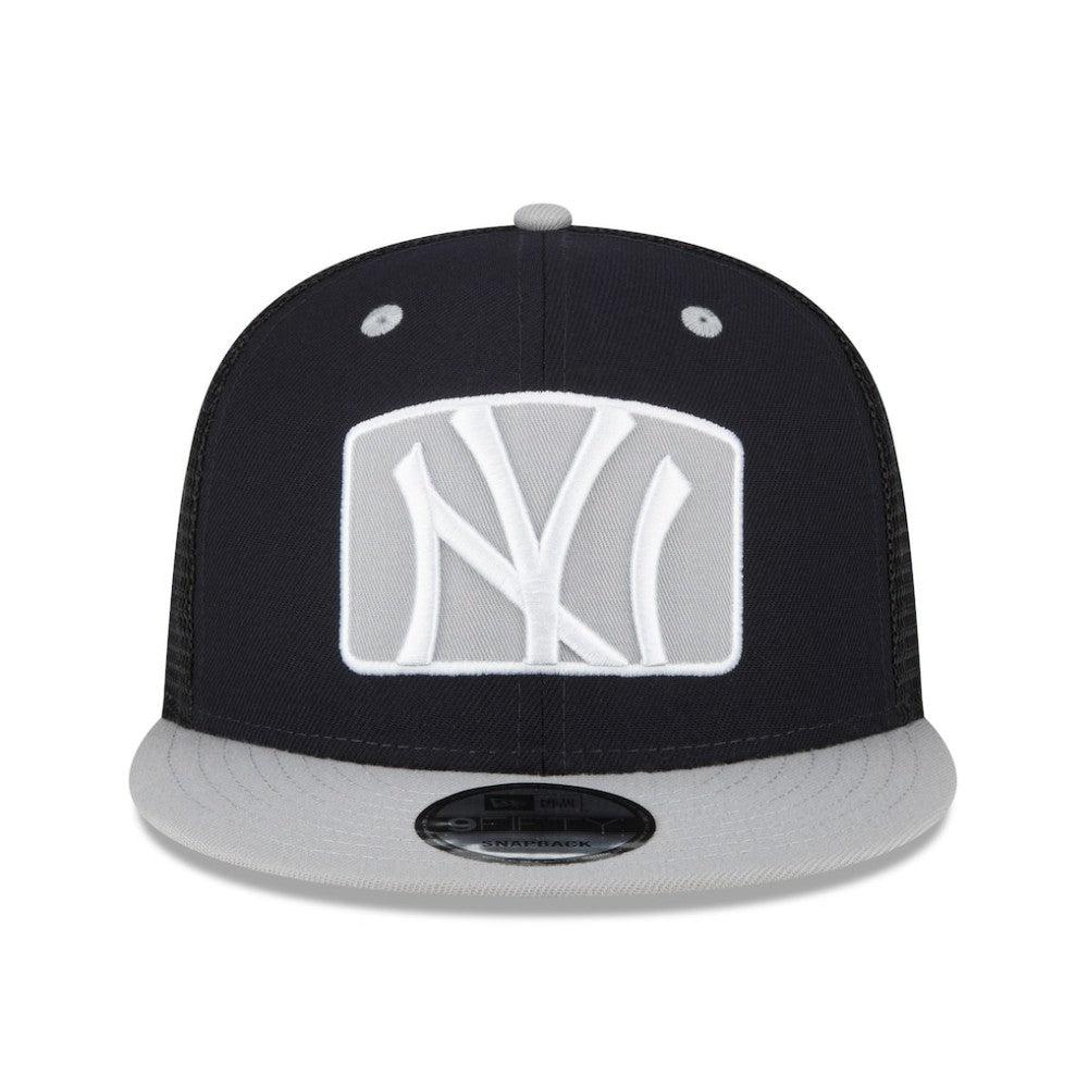New York Yankees Logo Zoom Trucker 9FIFTY Snapback Hat - Navy | New Era