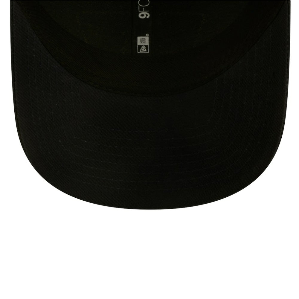 Chicago White Sox Logo Patch 9FORTY Trucker Snapback Hat - Black/White | New Era