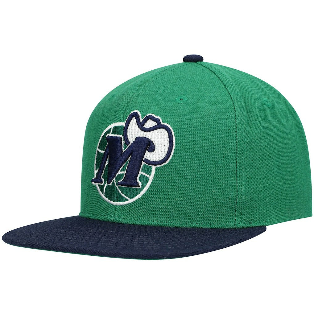 Dallas Mavericks Hardwood Classics Team Two-Tone 2.0 Snapback Hat sale - Green/Navy | Mitchell & Ness outlet
