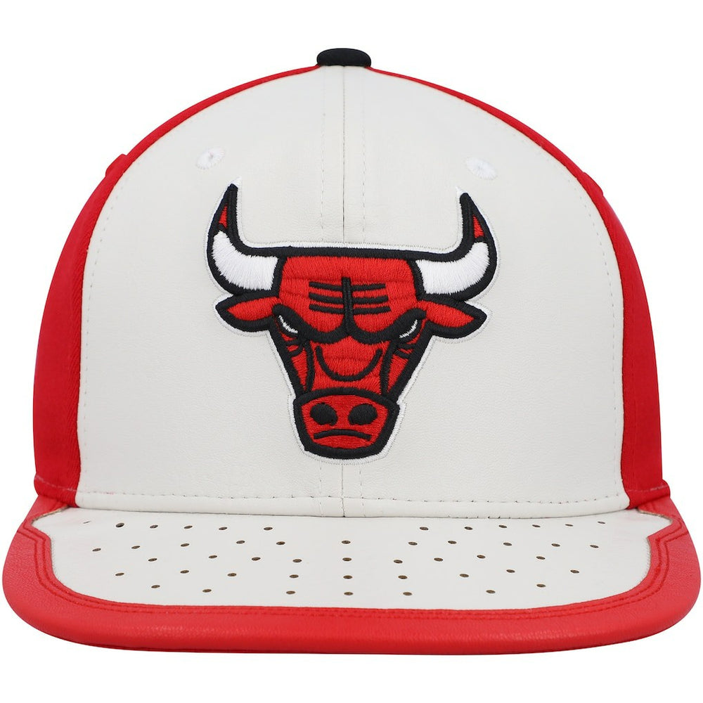 Chicago Bulls Day One Snapback Hat - White/Red | Mitchell & Ness outlet