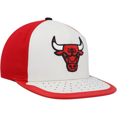 Chicago Bulls Day One Snapback Hat - White/Red | Mitchell & Ness outlet
