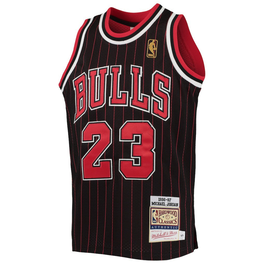 Michael Jordan Chicago Bulls Youth 1996-97 Hardwood Classics Authentic Jersey sale - Black/Red | Mitchell & Ness on sale