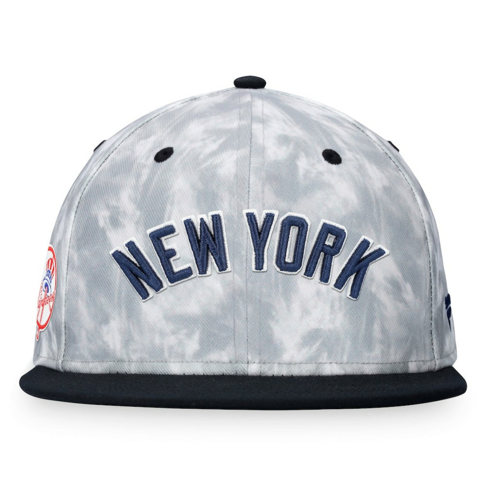 New York Yankees Smoke Dye Fitted Hat - Black/White