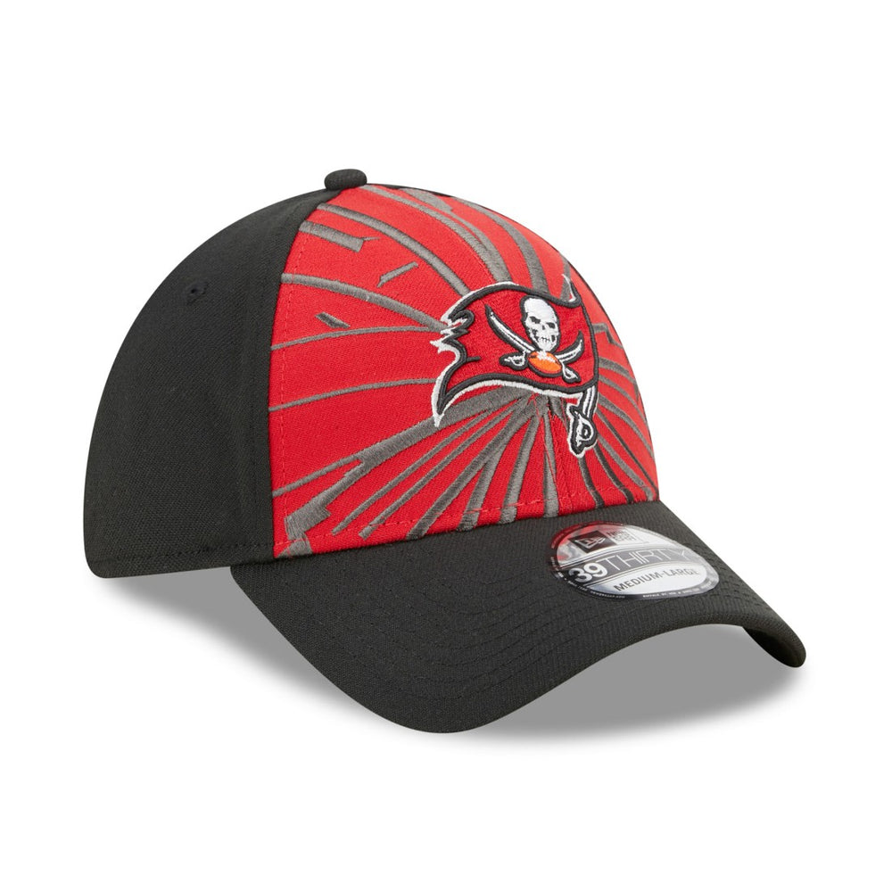 Tampa Bay Buccaneers New Era Shattered 39THIRTY Flex Hat - Red/Black on sale