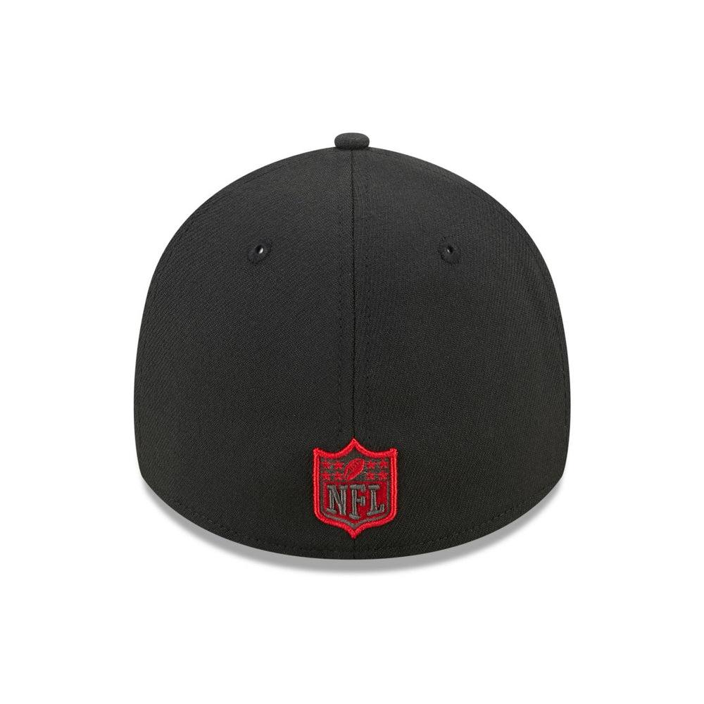 Tampa Bay Buccaneers New Era Shattered 39THIRTY Flex Hat - Red/Black on sale