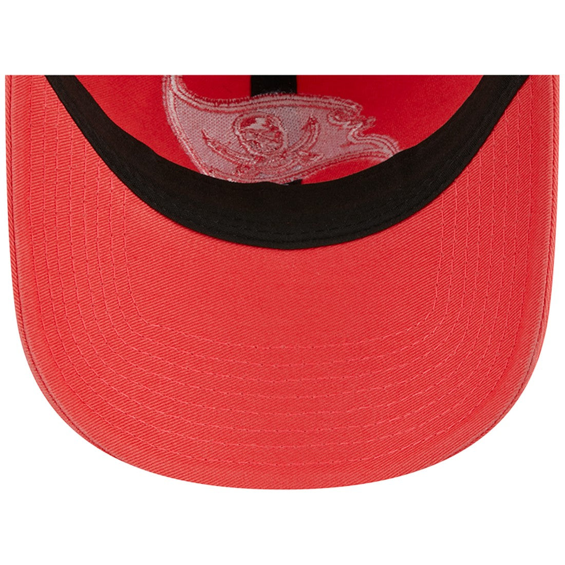 Tampa Bay Buccaneers New Era Core Classic 2.0 Brights 9TWENTY Adjustable Hat - Red on sale