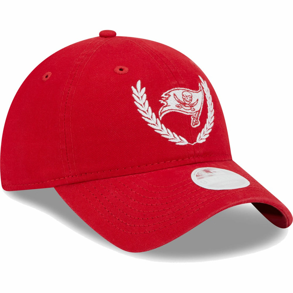 Tampa Bay Buccaneers New Era Women's Leaves 9TWENTY Adjustable Hat - Red sale