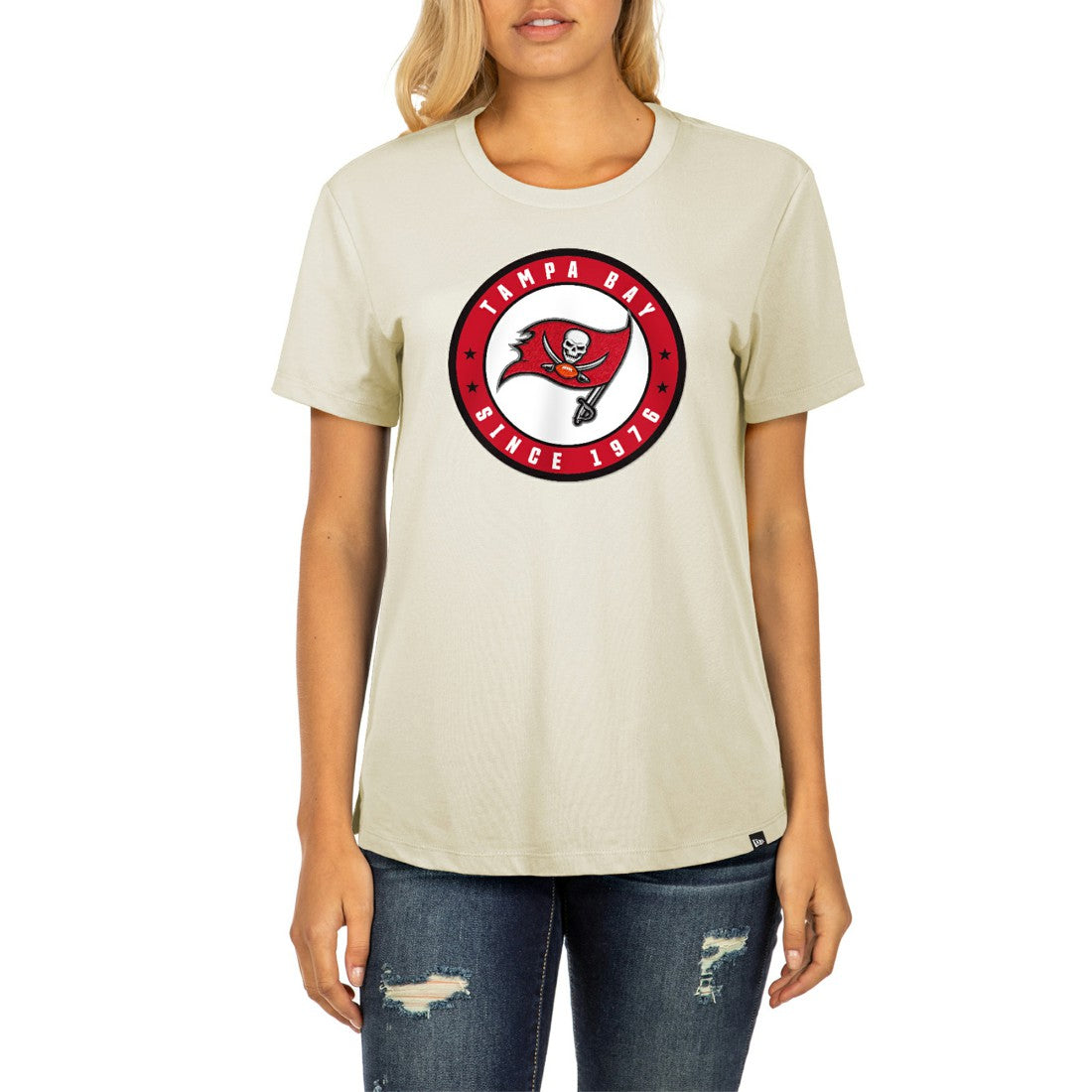 Tampa Bay Buccaneers New Era Women's 2023 NFL Draft T-Shirt - Cream outlet