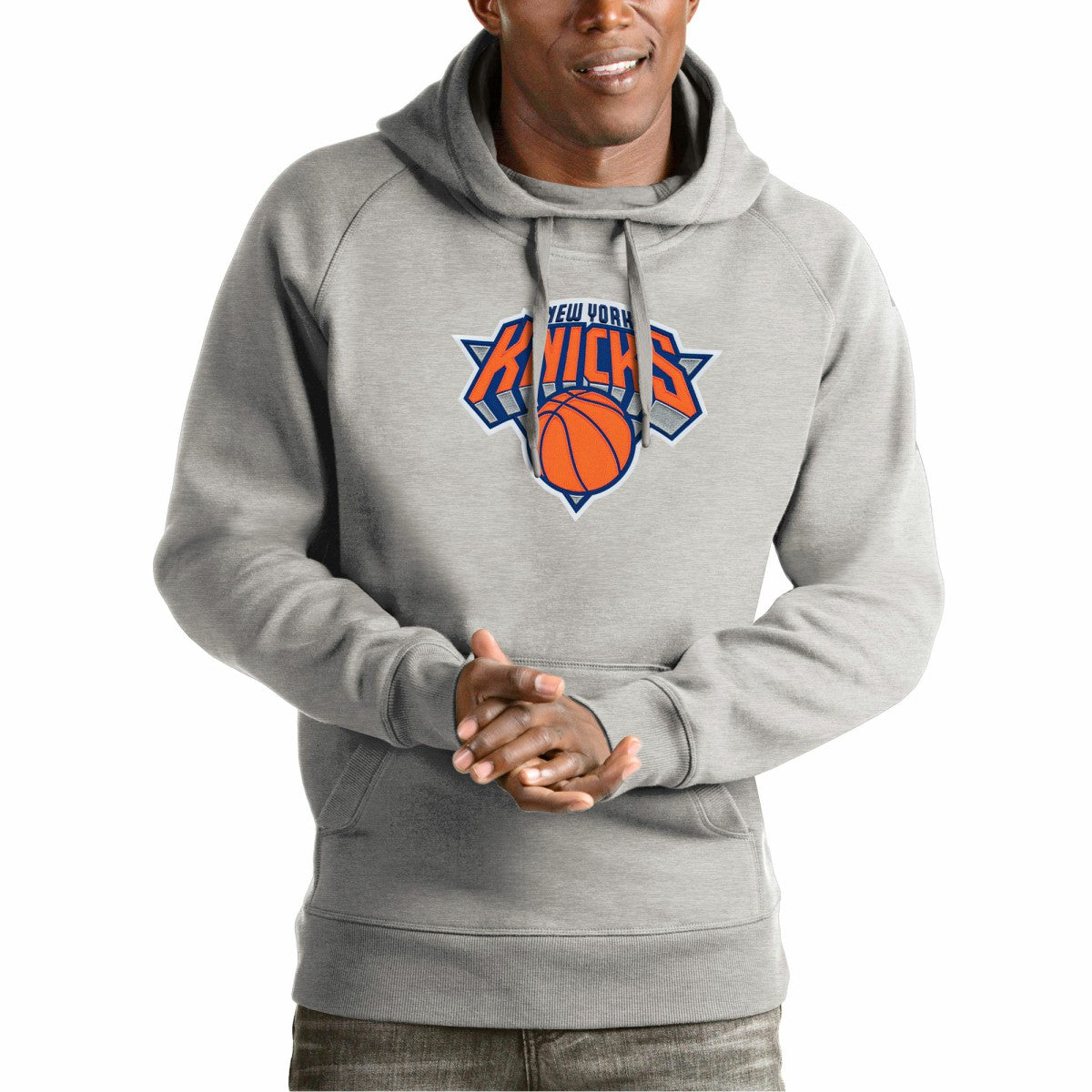 New York Knicks Antigua Team Logo Victory Pullover Hoodie - Heather Gray sale