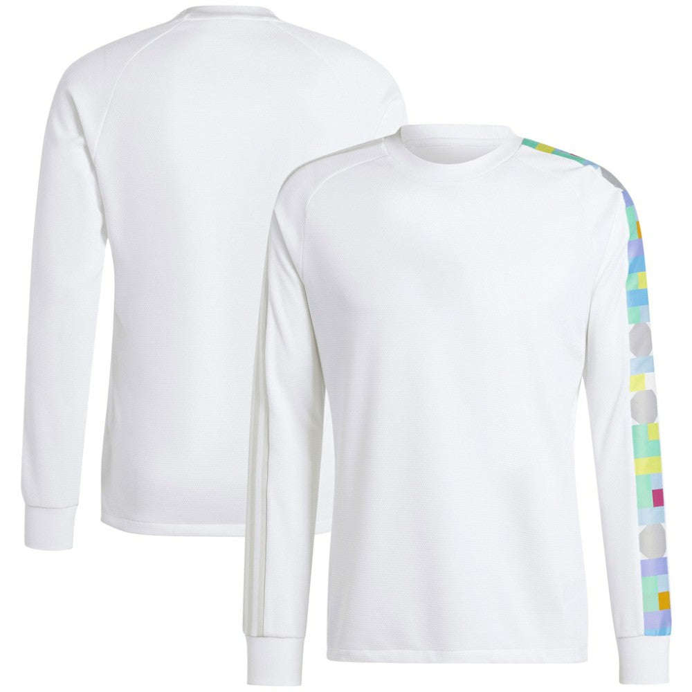 Peter Saville x Manchester United Long Sleeve Jersey – White | Adidas outlet