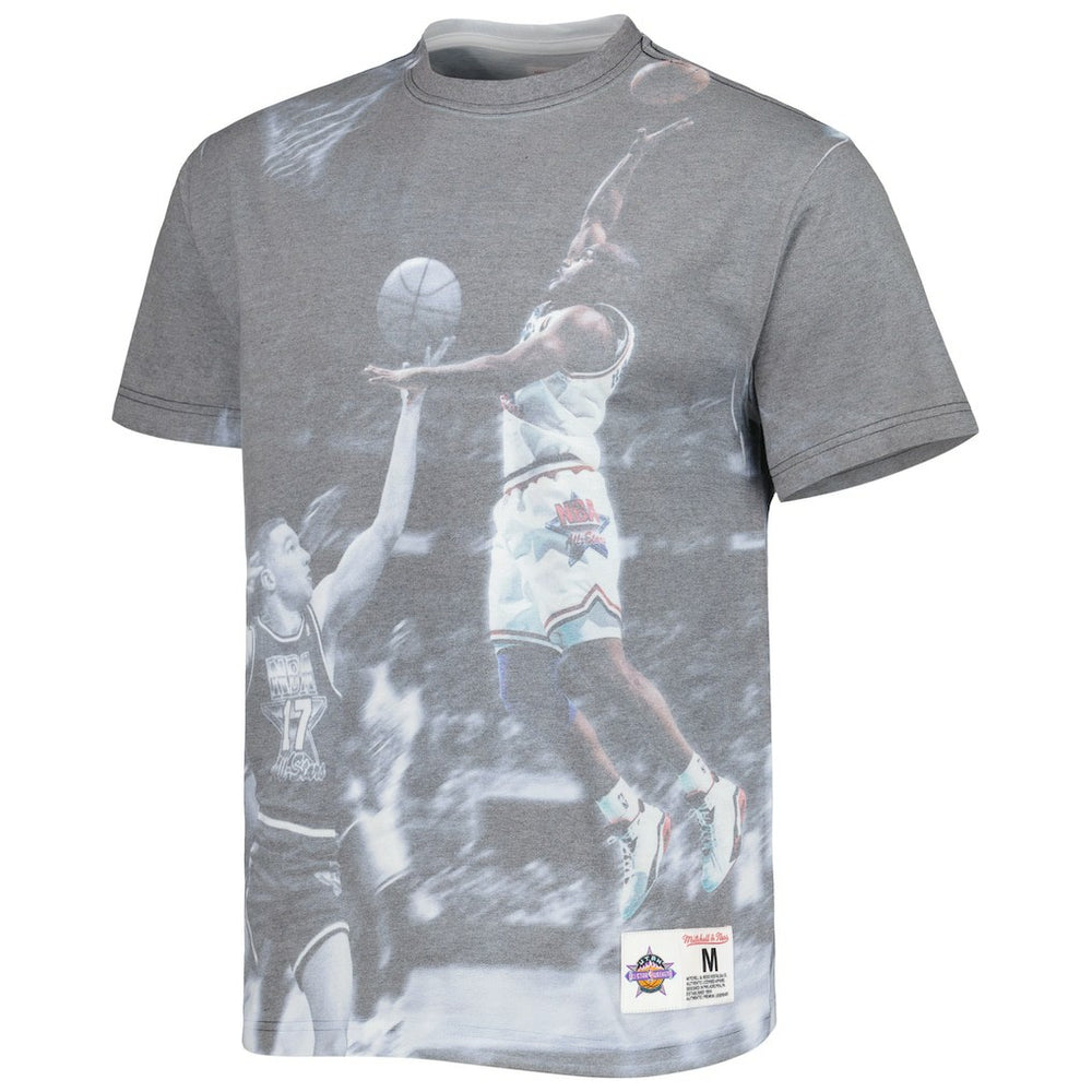 Golden State Warriors Above the Rim Graphic T-Shirt | Mitchell & Ness shop