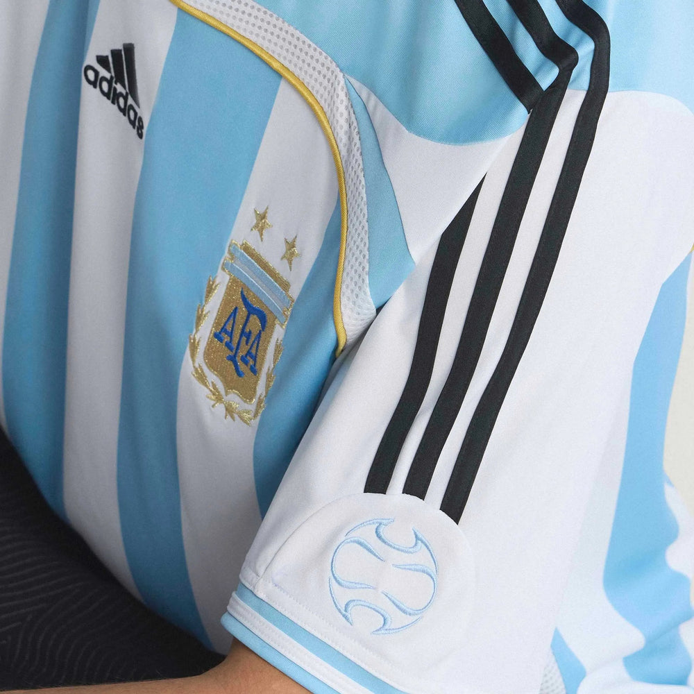 2006 Argentina Men's Retro Stadium Home Soccer Jersey White / Clear Blue 