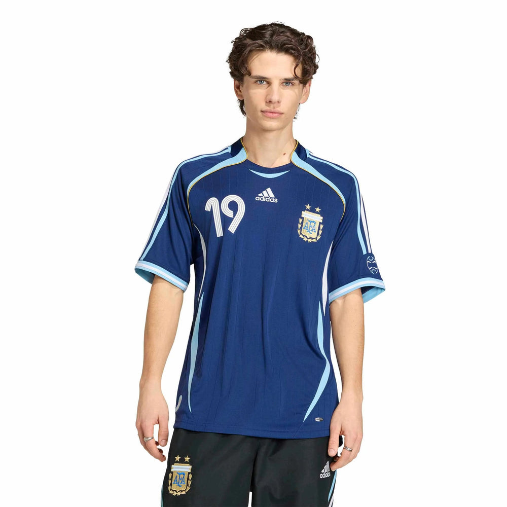 2006 Argentina Men's Retro Stadium Away Messi #19 Soccer Jersey Dark Blue 